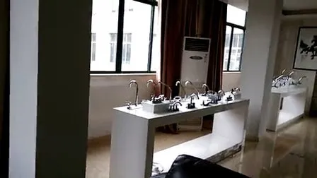 良好なクローム仕上げのABSプラスチックシンクタップ